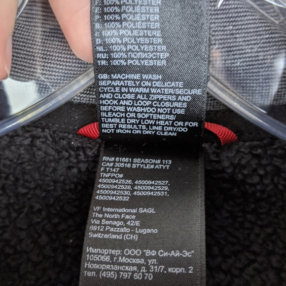 The North Face | Fuzzy Black 1/4 Zip Pullover -E88 - Picture 8 of 8